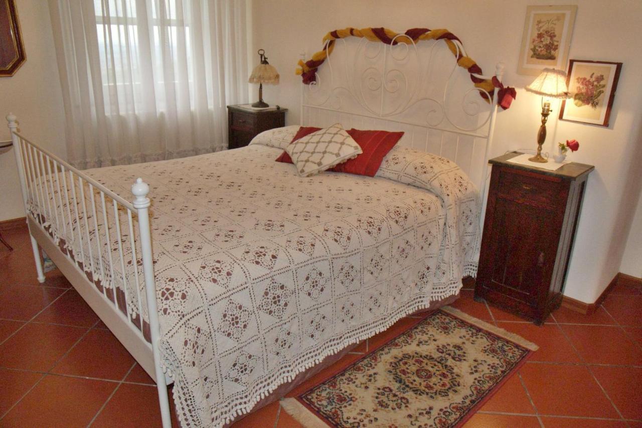 B&B Rosso Baccara Montevettolini Buitenkant foto