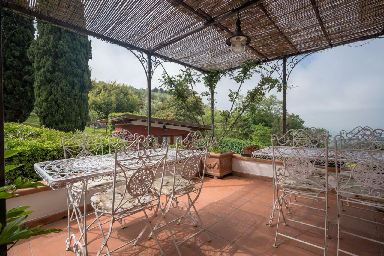 B&B Rosso Baccara Montevettolini Buitenkant foto