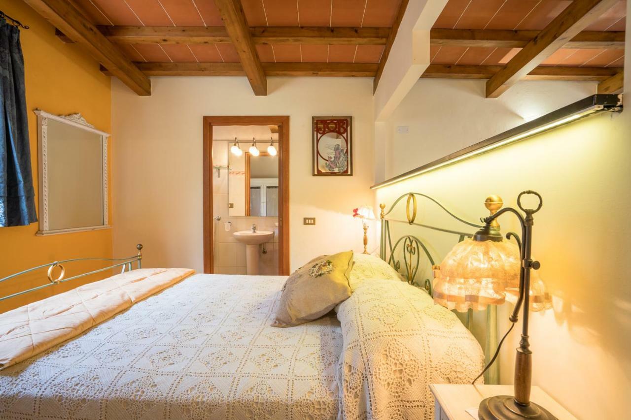 B&B Rosso Baccara Montevettolini Buitenkant foto