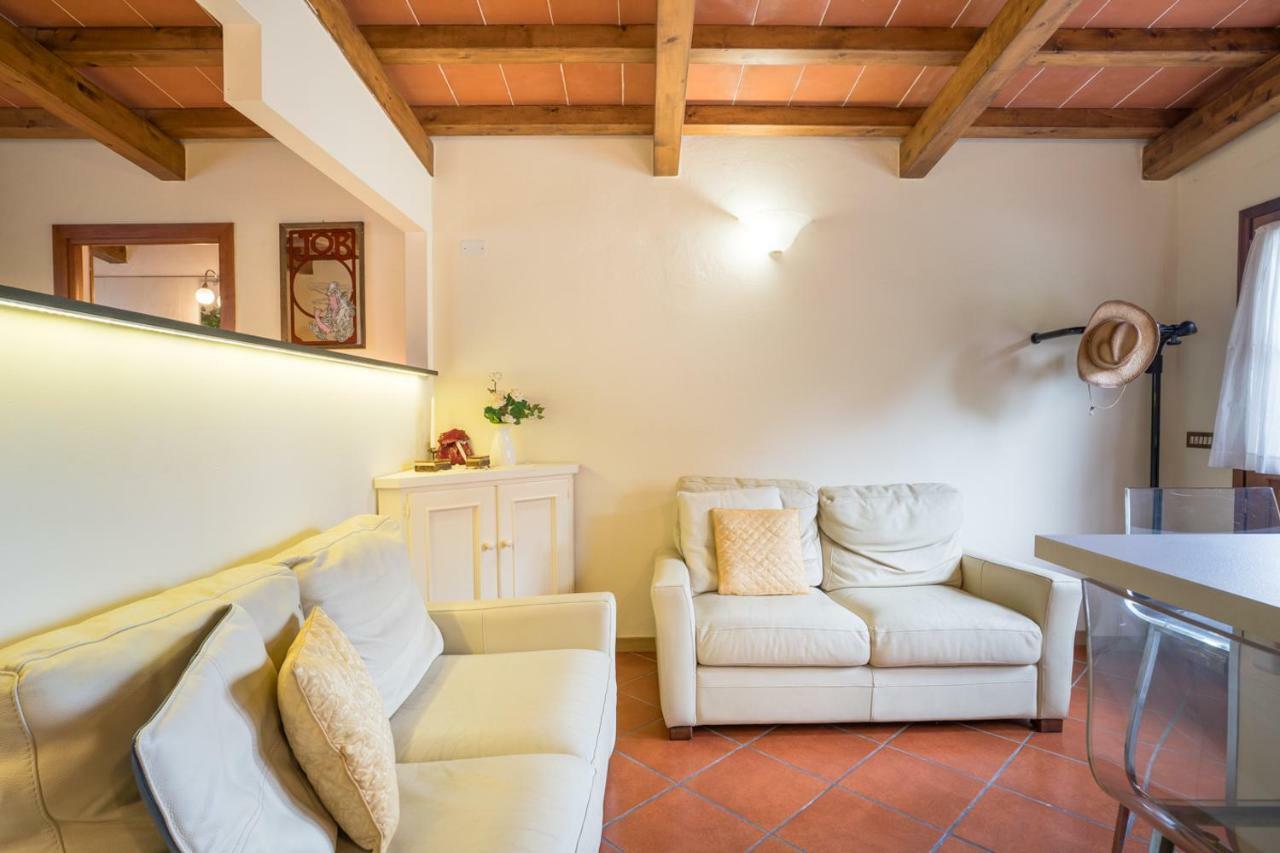 B&B Rosso Baccara Montevettolini Buitenkant foto